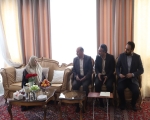 فرماندار خرم‌آباد به دیدار خانواده خبرنگار شهید رفت